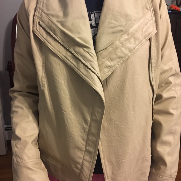 Jack by B.B. Dakota brand faux leather jacket - Picture 4 of 9